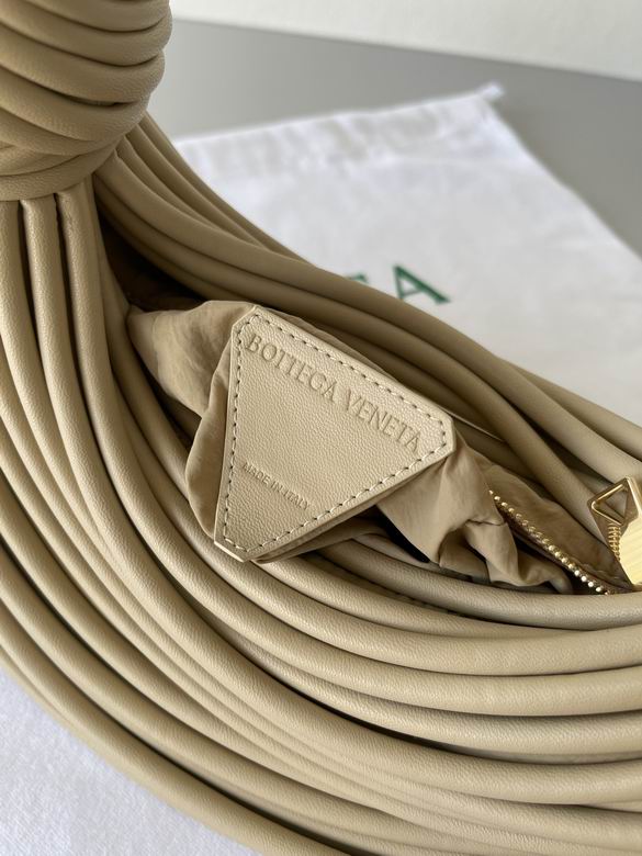BTVA-Bags - Strap Story - 058