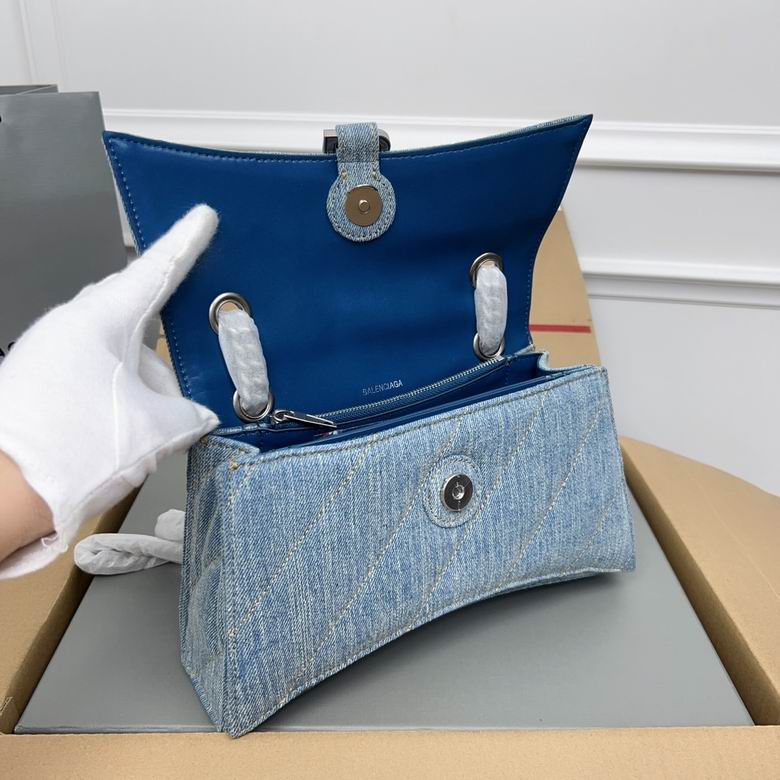 BLGA-Bags - Strap Story - 270