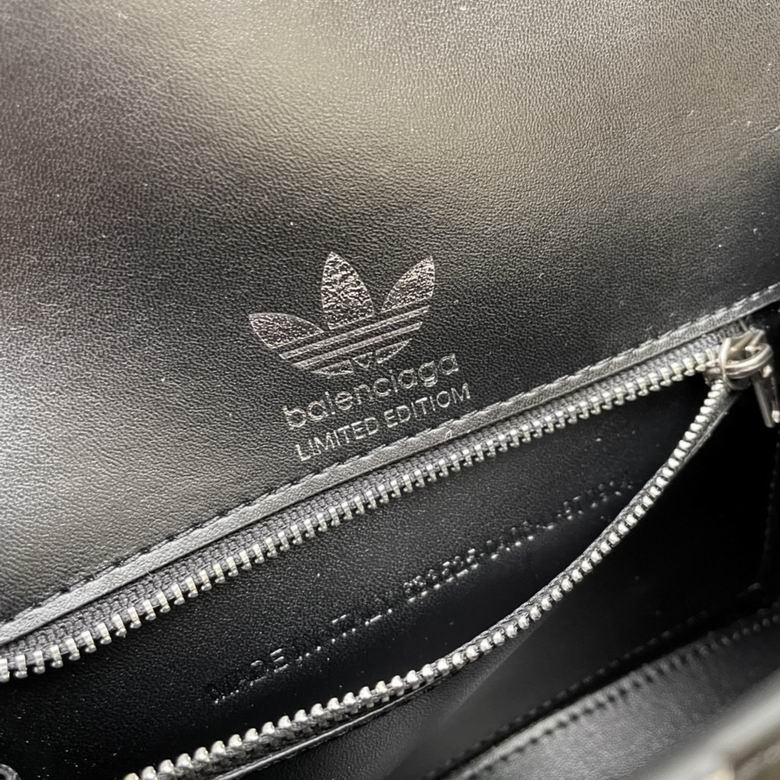 BLGA-Bags - Strap Story - 451