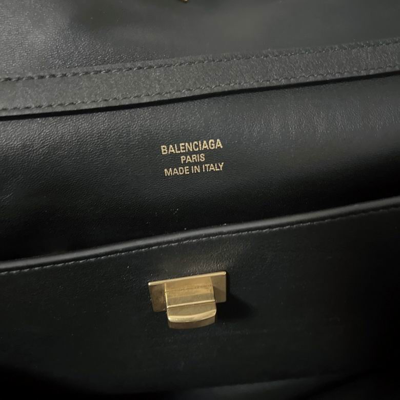 BLGA-Bags - Strap Story - 580