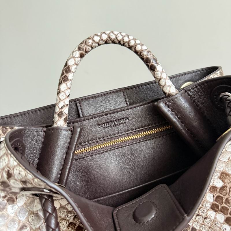 BTVA-Bags - Strap Story - 359