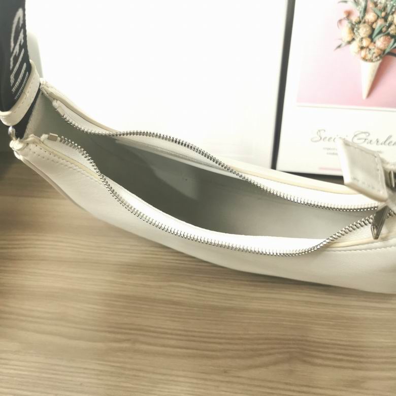 CLNE-Bags - Strap Story - 458