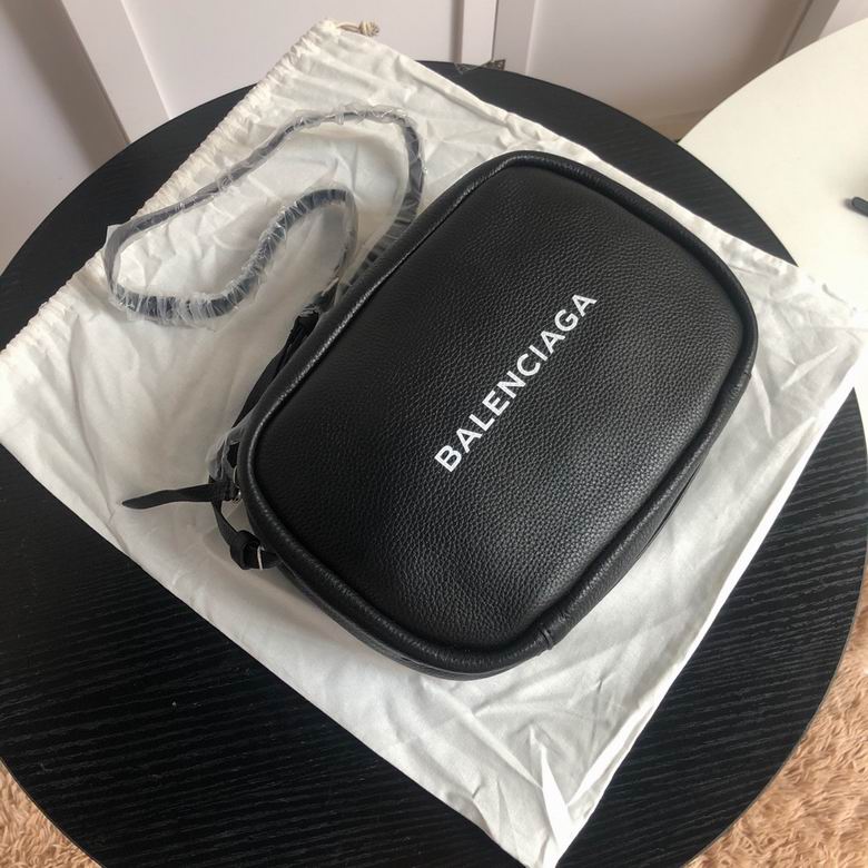 BLGA-Bags - Strap Story - 054
