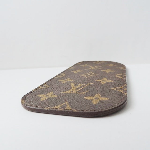 StrapStory - Wristlet 582