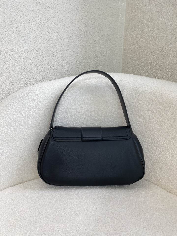 CLNE-Bags - Strap Story - 023