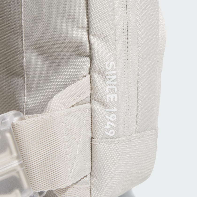 StrapStory - Backpack 064