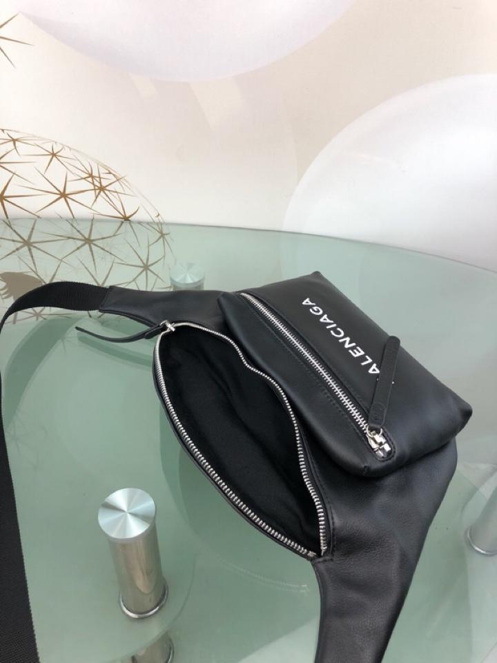 BLGA-Bags - Strap Story - 060