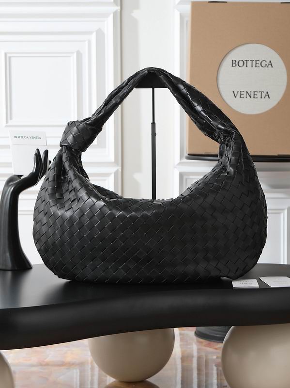 BTVA-Bags - Strap Story - 400