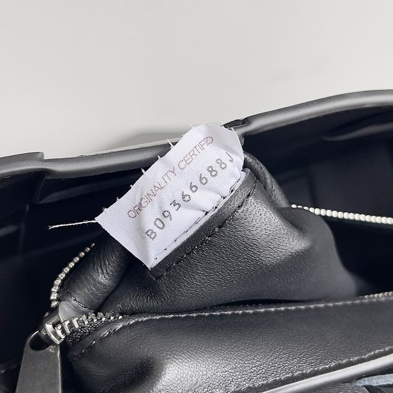 BTVA-Bags - Strap Story - 140