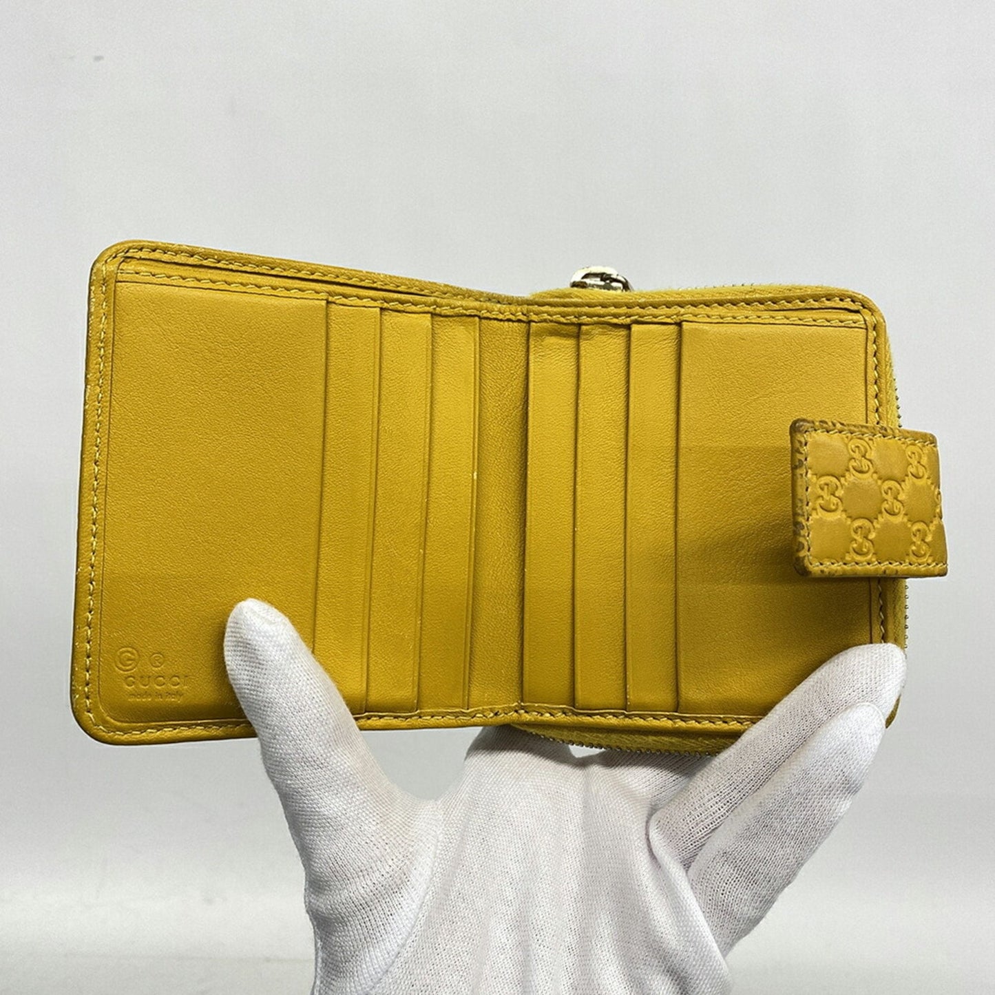 StrapStory - Wristlet 569