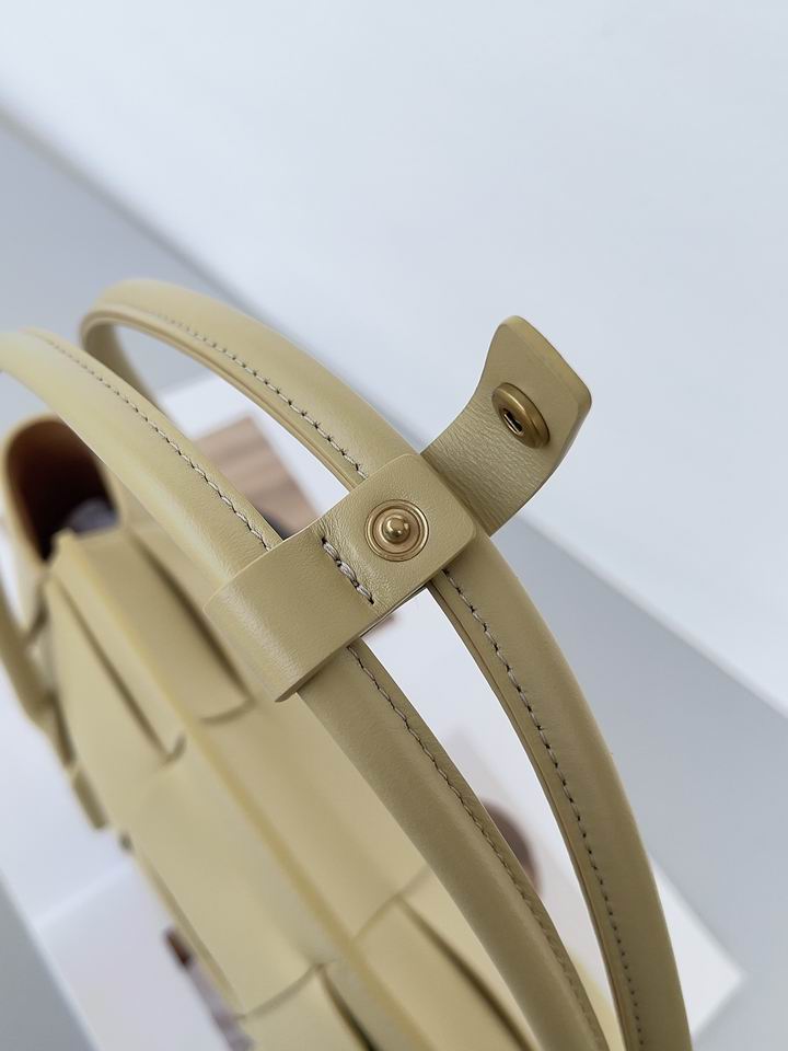 BTVA-Bags - Strap Story - 218