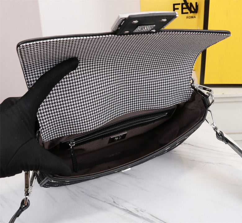 FDNI-Bags - Strap Story - 678