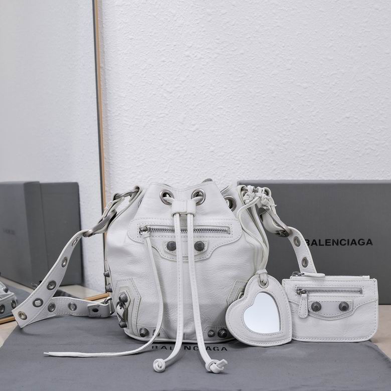 BLGA-Bags - Strap Story - 680