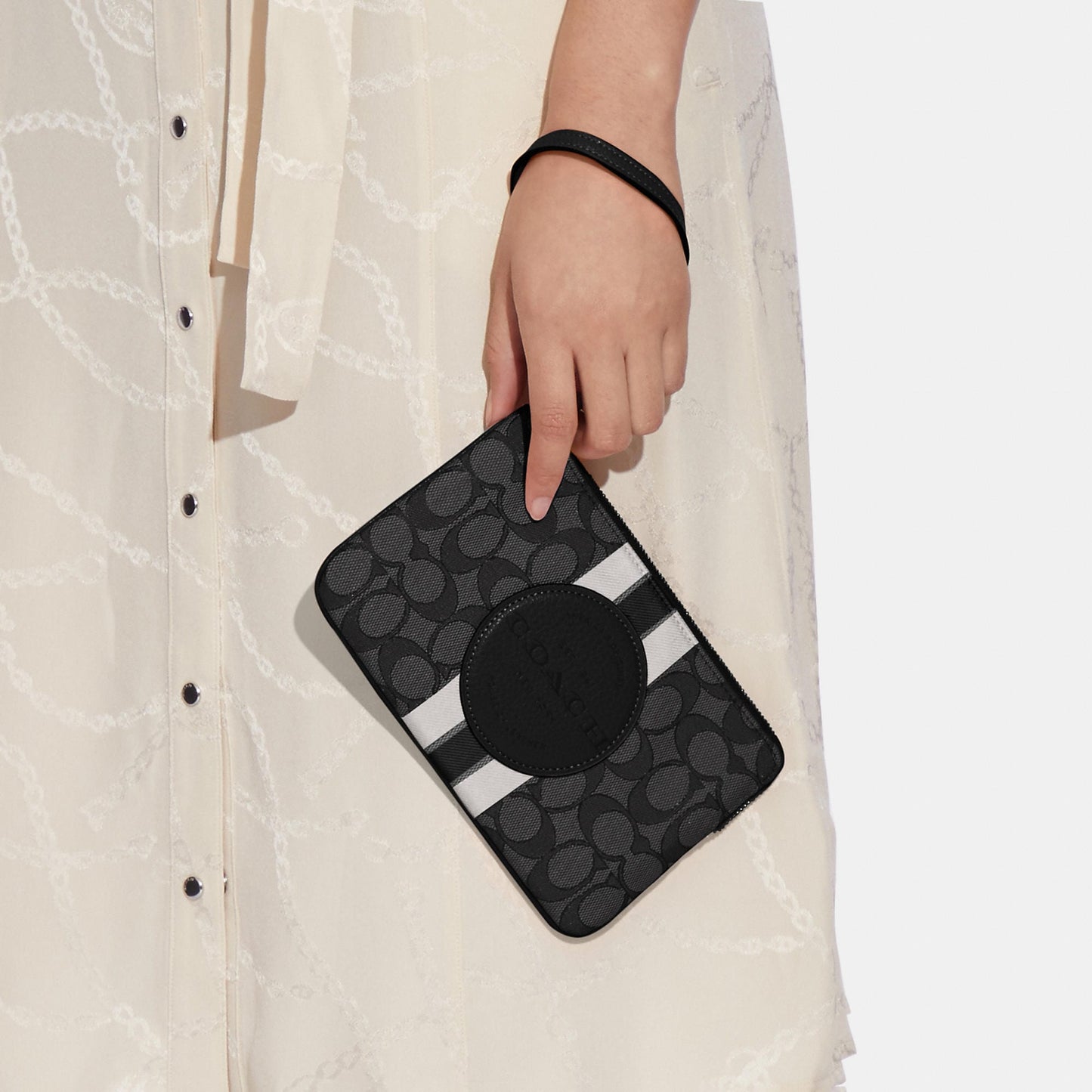 StrapStory - Wristlet 042