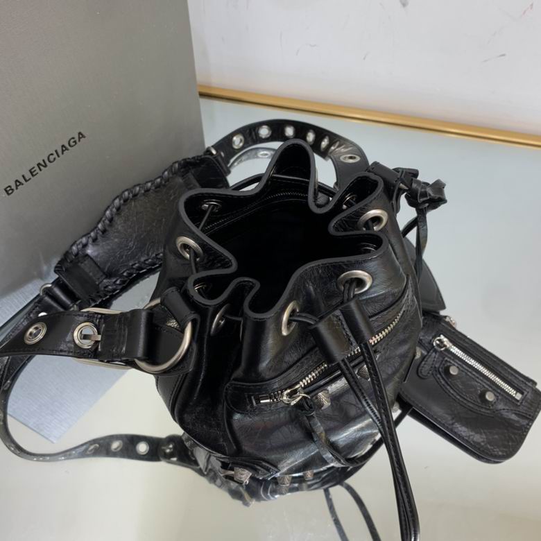 BLGA-Bags - Strap Story - 040