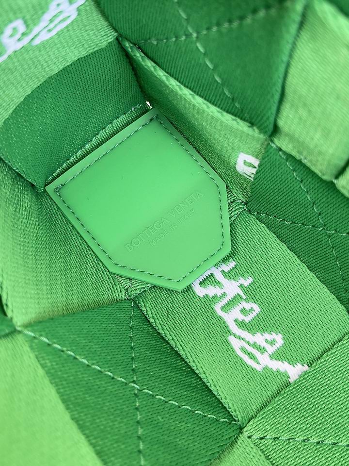BTVA-Bags - Strap Story - 206
