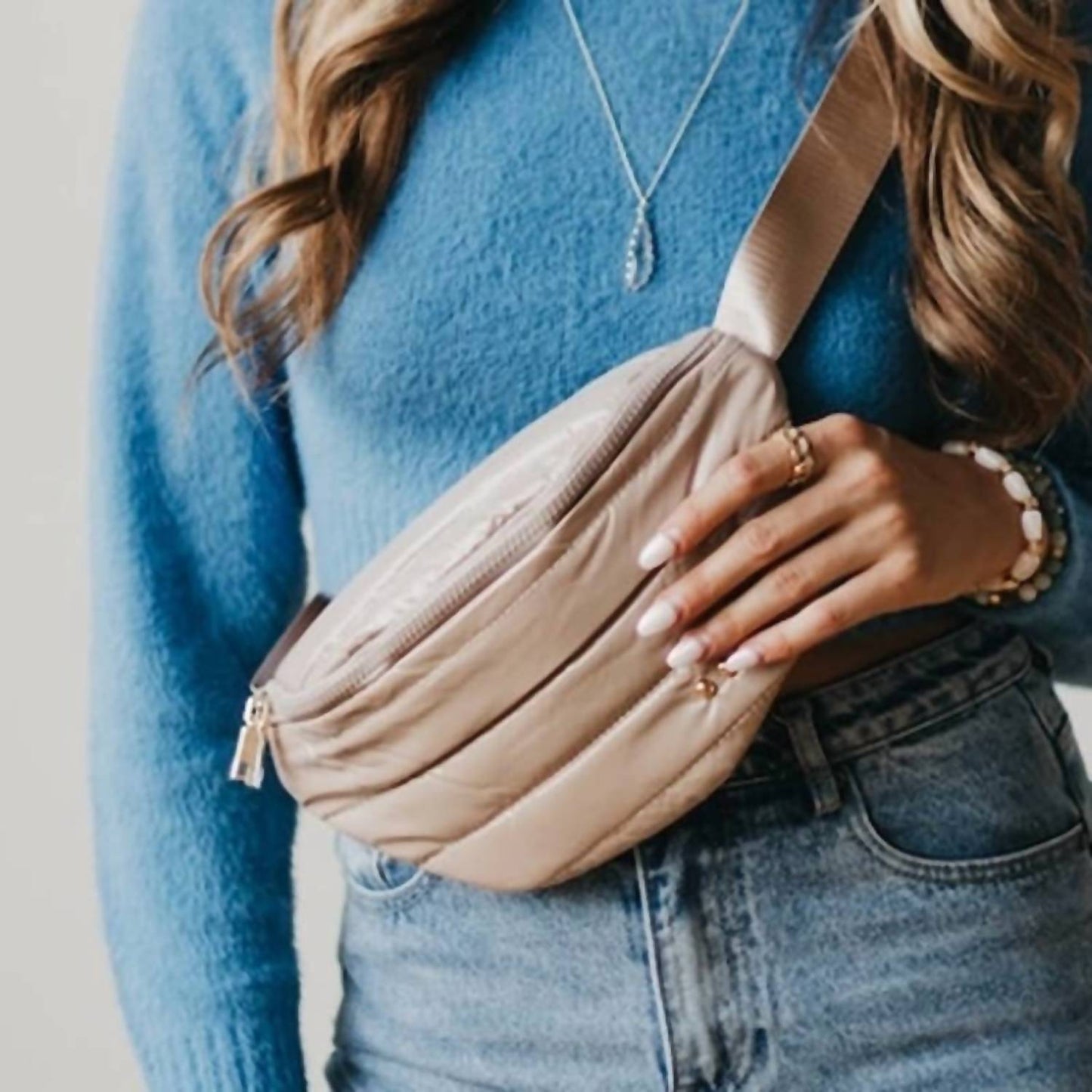 StrapStory - Crossbody 3300