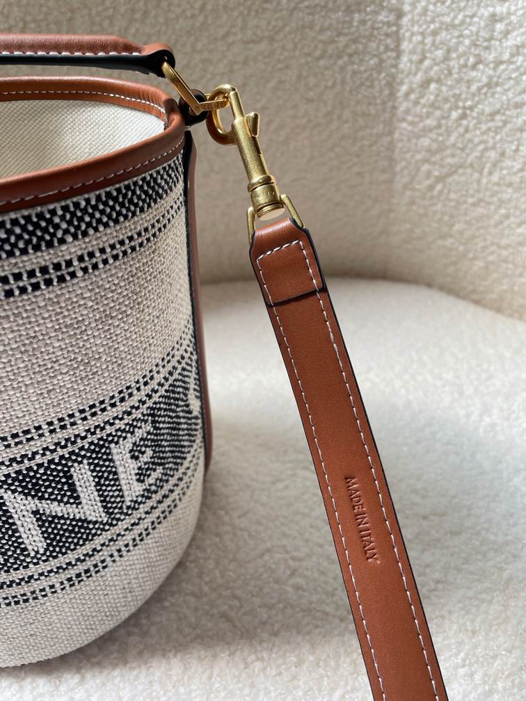 CLNE-Bags - Strap Story - 697