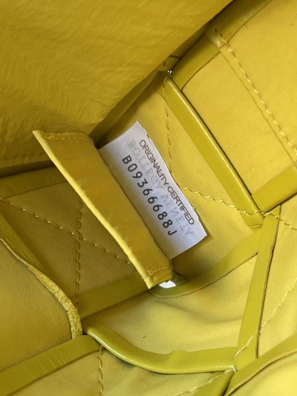 BTVA-Bags - Strap Story - 150