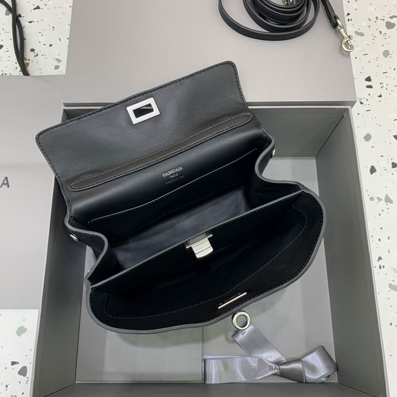 BLGA-Bags - Strap Story - 685