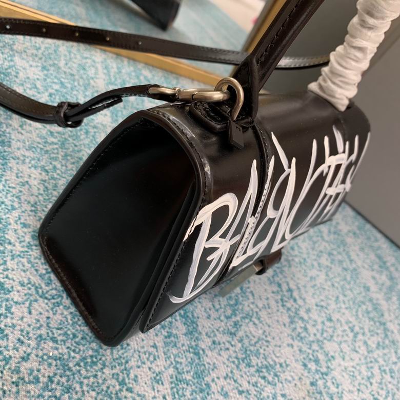 BLGA-Bags - Strap Story - 100