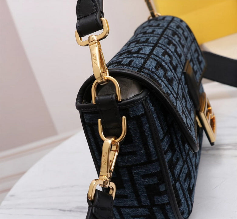 FDNI-Bags - Strap Story - 555