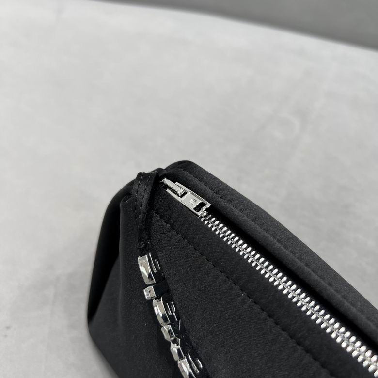 AXWG-Bag - Strap Story - 004