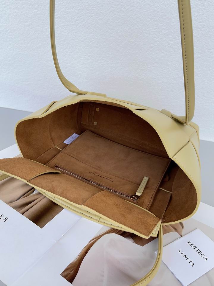BTVA-Bags - Strap Story - 218