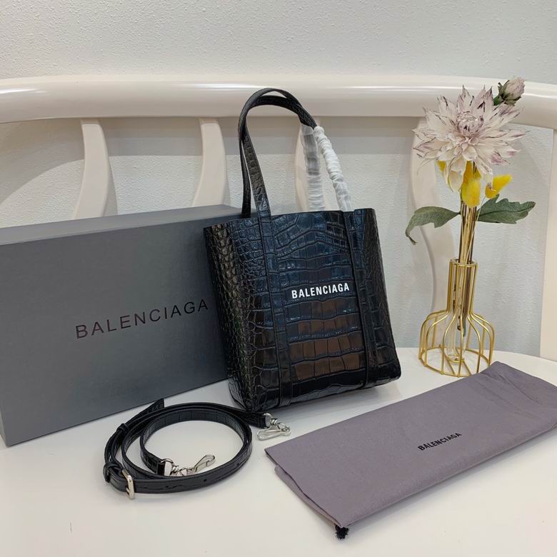 BLGA-Bags - Strap Story - 225