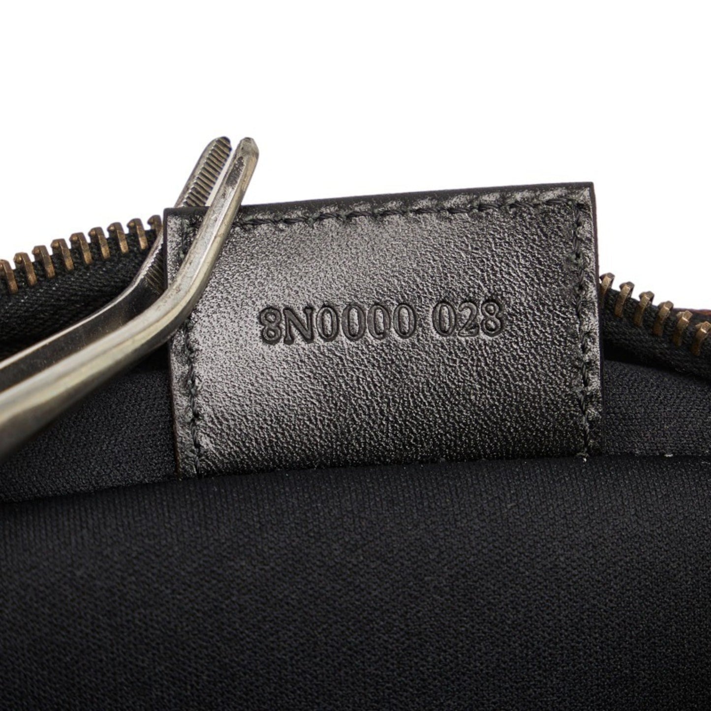 StrapStory - Clutch 750