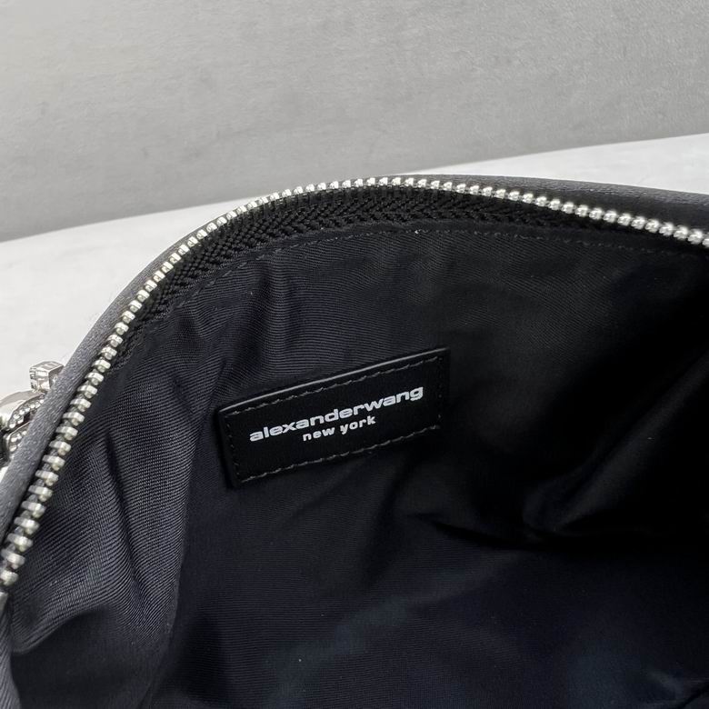 AXWG-Bag - Strap Story - 004