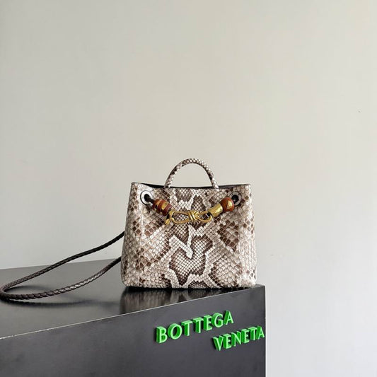 BTVA-Bags - Strap Story - 359