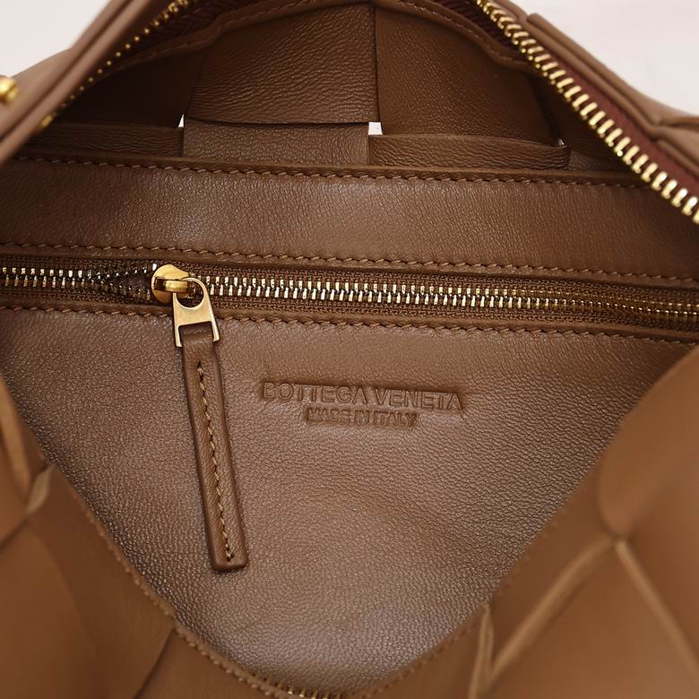 BTVA-Bags - Strap Story - 204