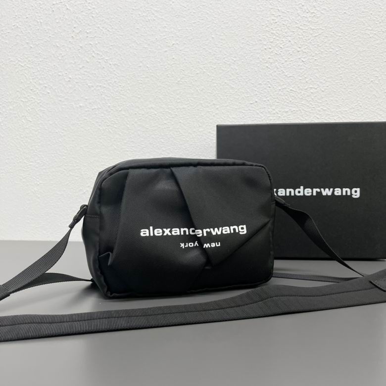 AXWG-Bag - Strap Story - 011