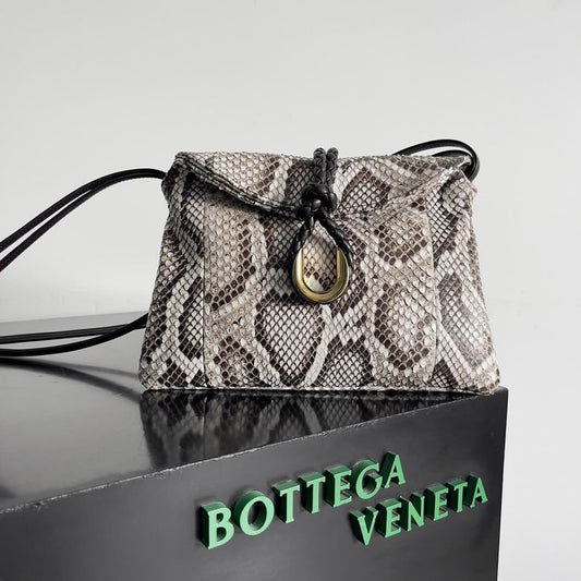 BTVA-Bags - Strap Story - 281