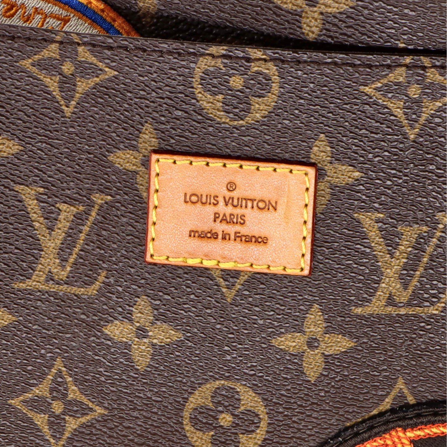 STRAPSTORY MESSENGER - 010