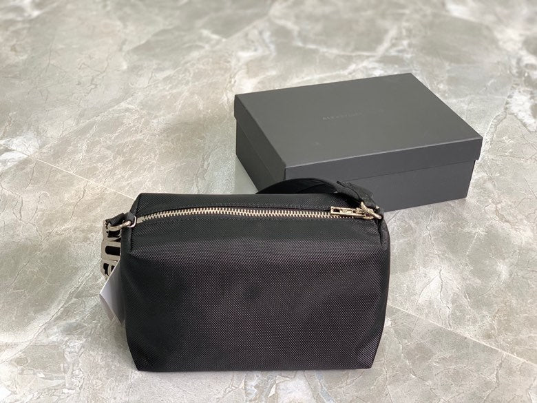 AXWG-Bag - Strap Story - 005