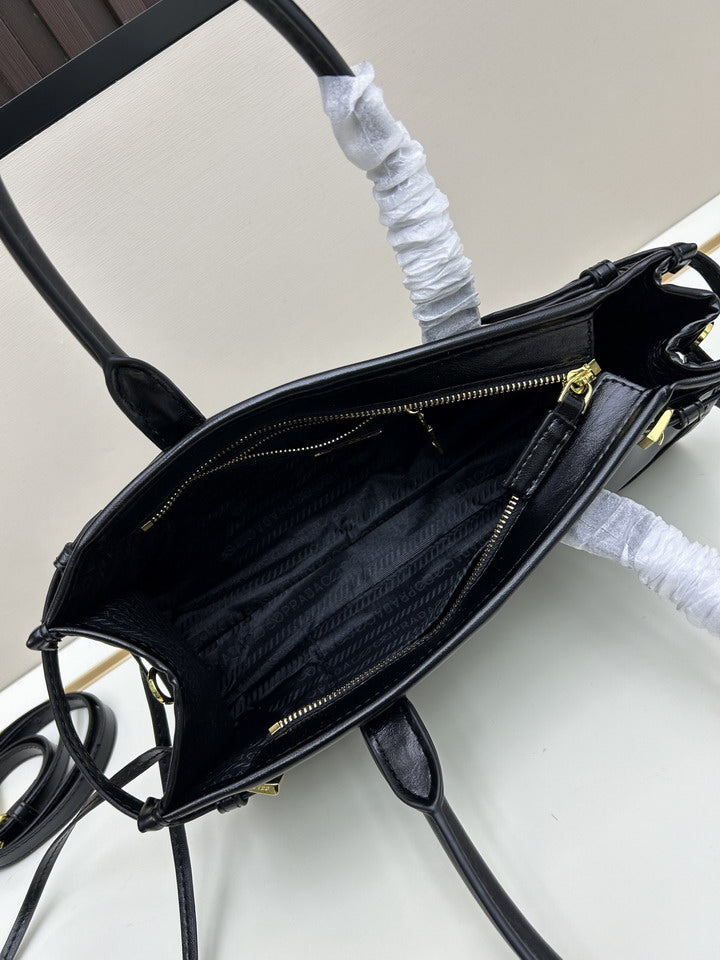 PRD-Bags - Strap Story - 1917