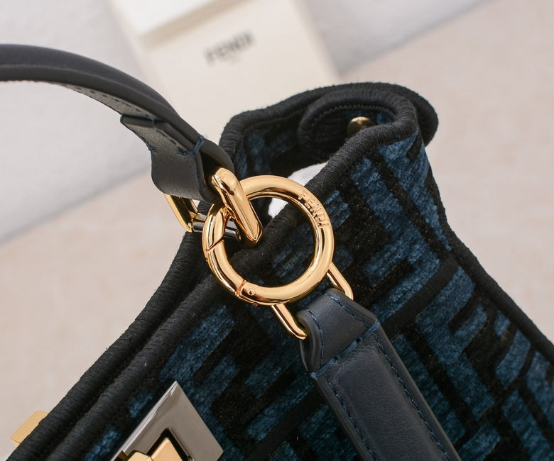 FDNI-Bags - Strap Story - 404