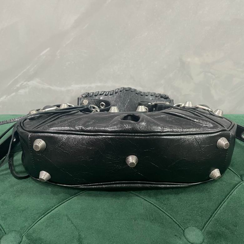 BLGA-Bags - Strap Story - 640