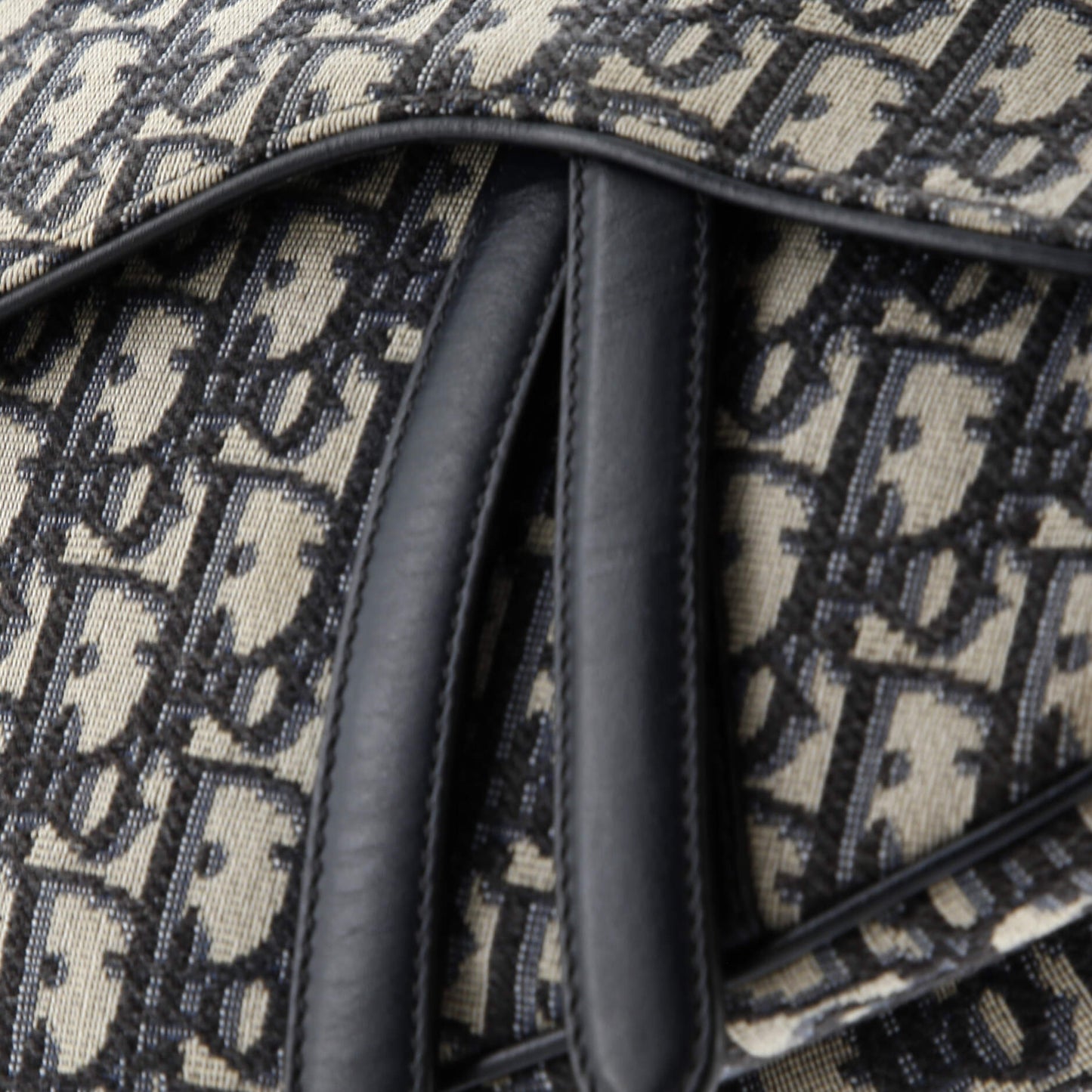STRAPSTORY SHOULDER BAG - 338