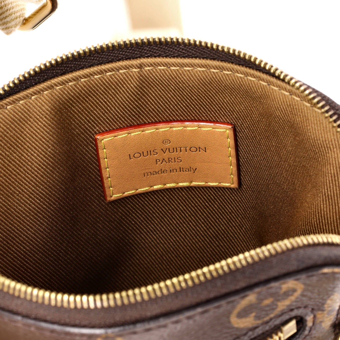 STRAPSTORY CROSSBODY BAG - 633