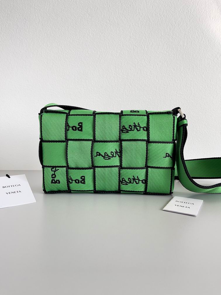 BTVA-Bags - Strap Story - 206