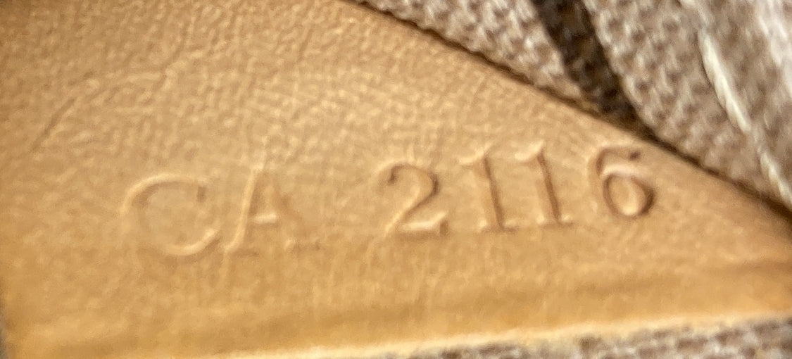 STRAPSTORY TOTE - 647
