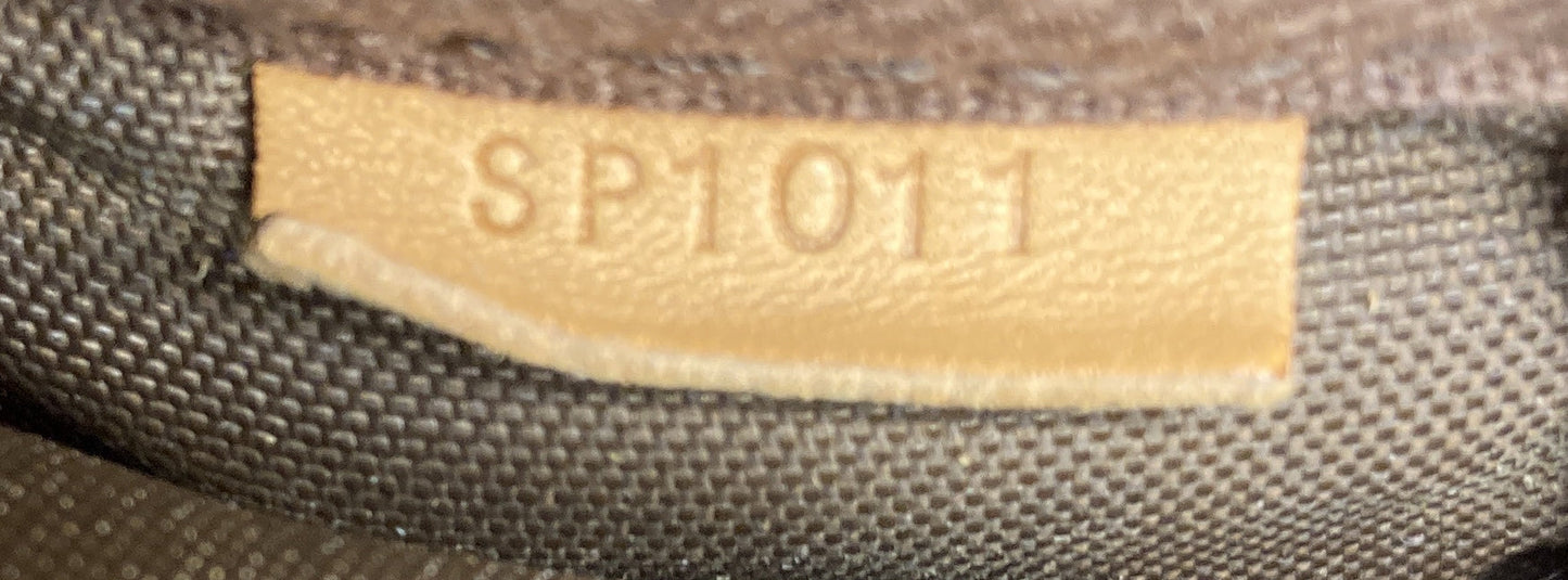 STRAPSTORY SUITCASE - 001