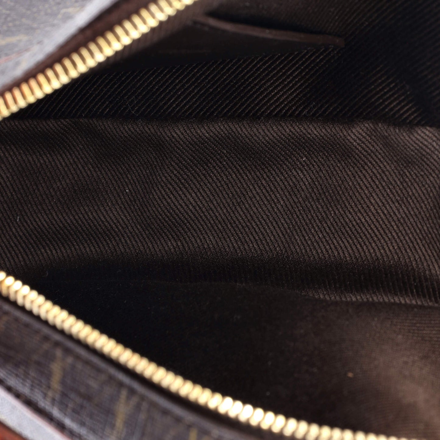 STRAPSTORY CROSSBODY BAG - 1265