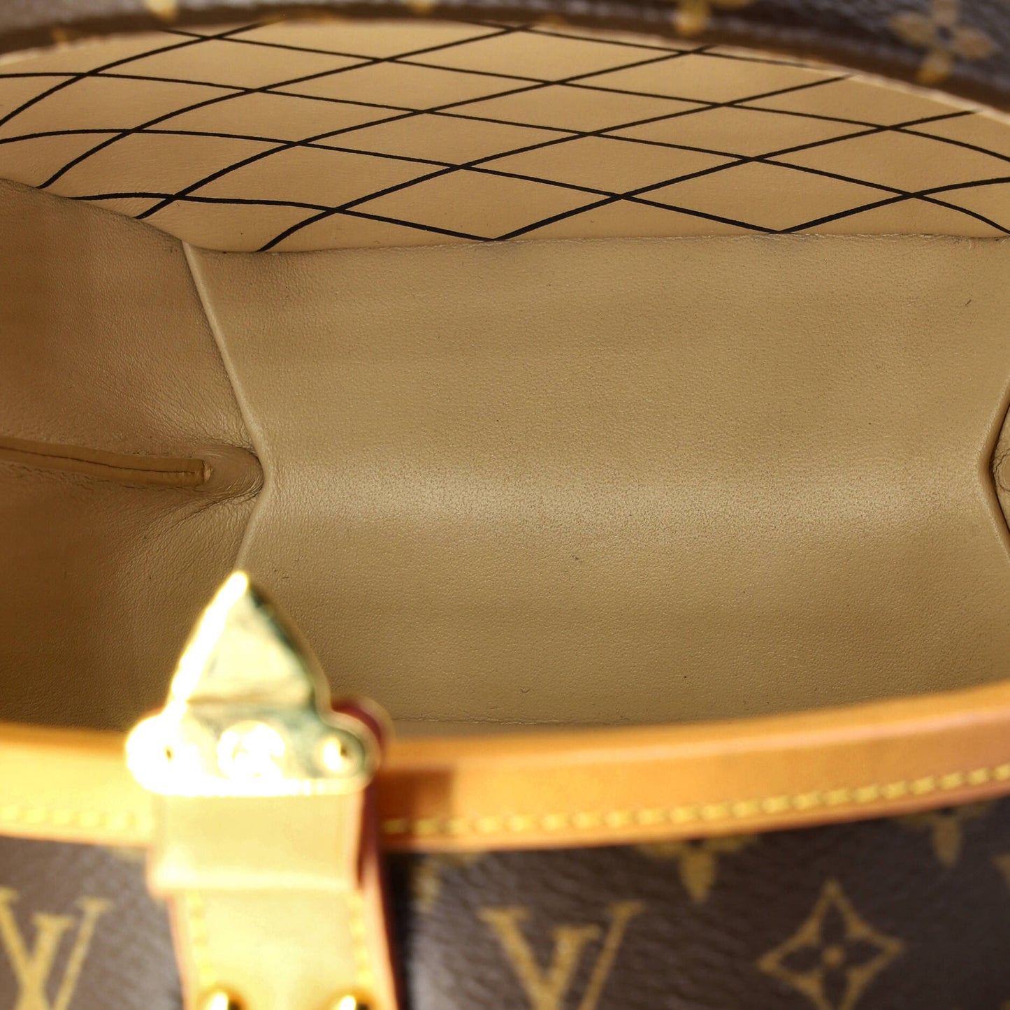 STRAPSTORY CROSSBODY BAG - 2009
