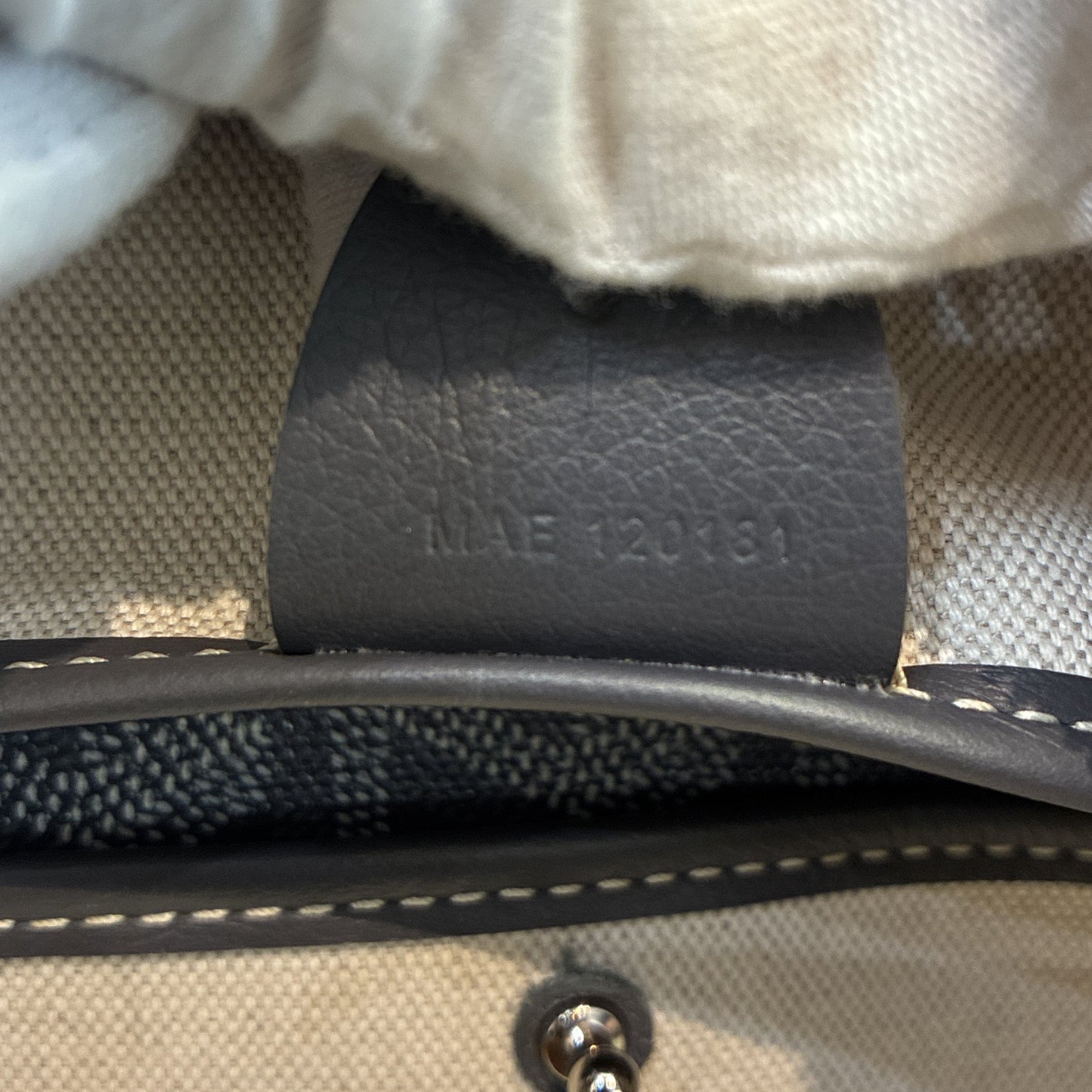 STRAPSTORY TOTE - 1636