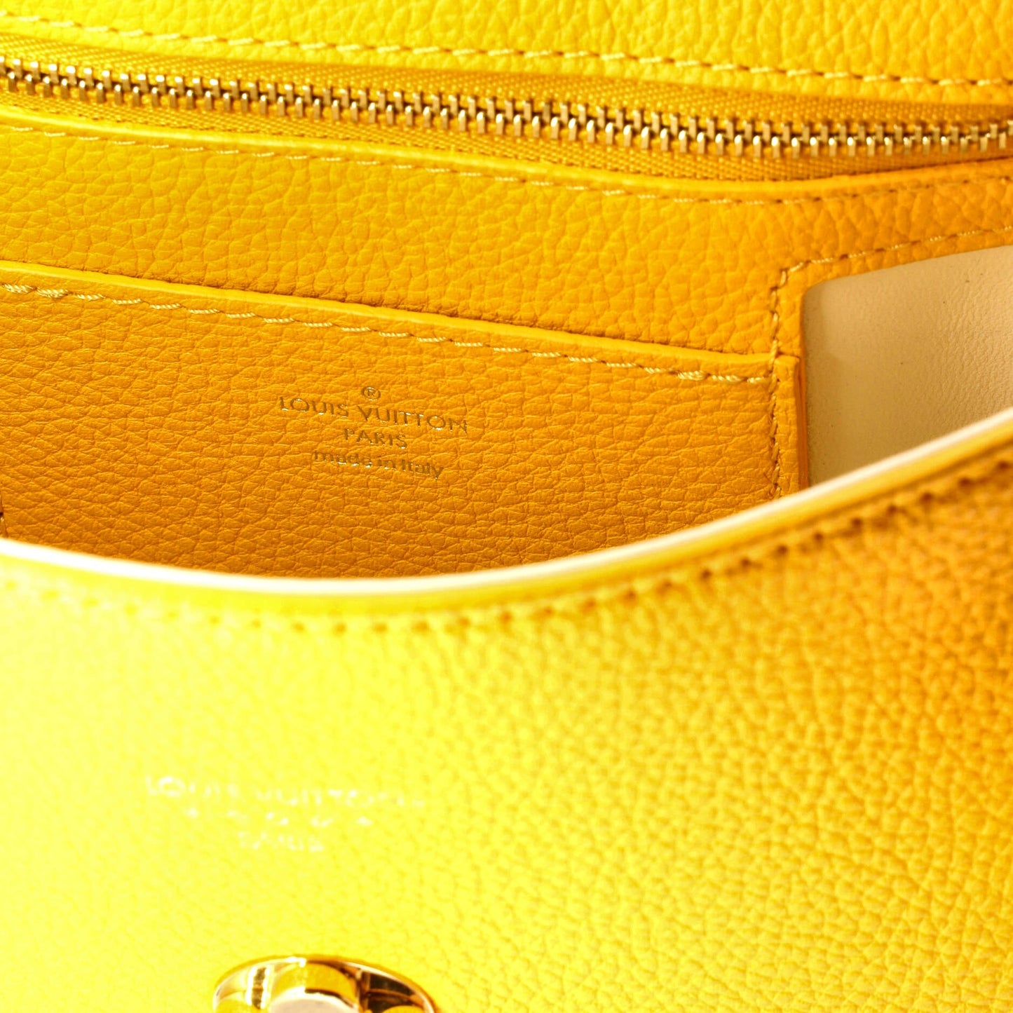 STRAPSTORY CROSSBODY BAG - 1723