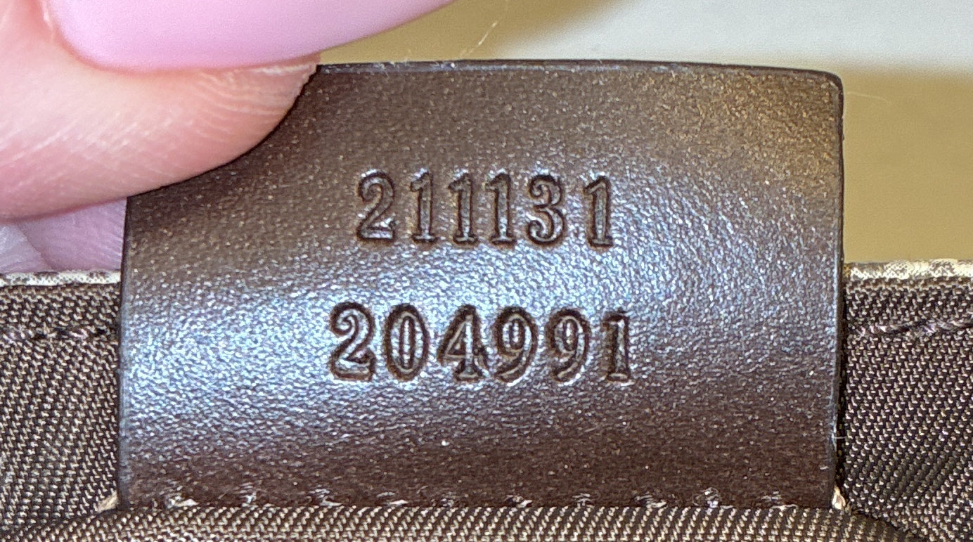 STRAPSTORY MESSENGER - 132